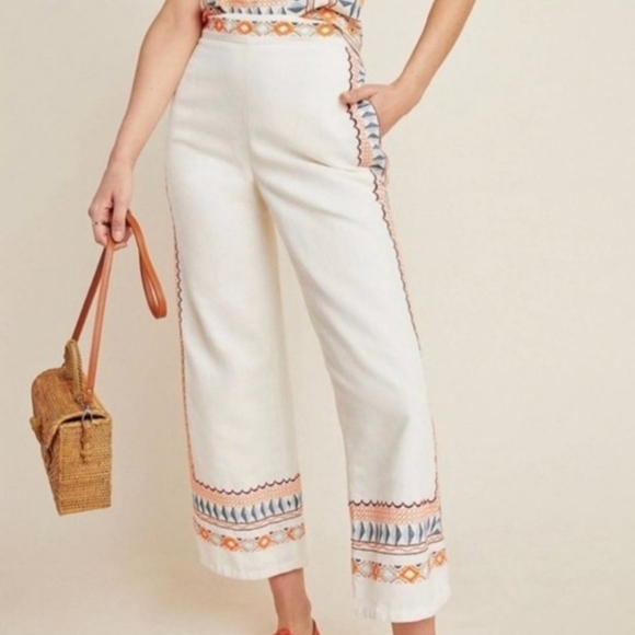 Anthropologie Pants - ANTHROPOLOGIE WOMEN'S CREAM ISLANDER EMBROIDERY STRAIGHT LEG CROP, SIZE 6.